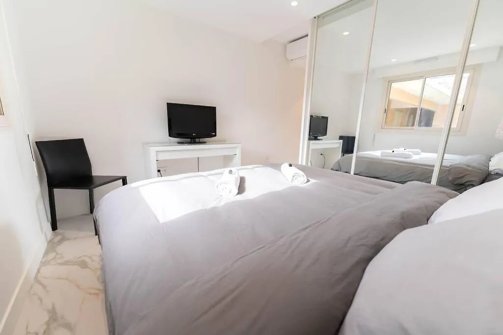 Apartamento Magnifique Appartement Vue Mer, Piscine, Garage Cap-d'Ail